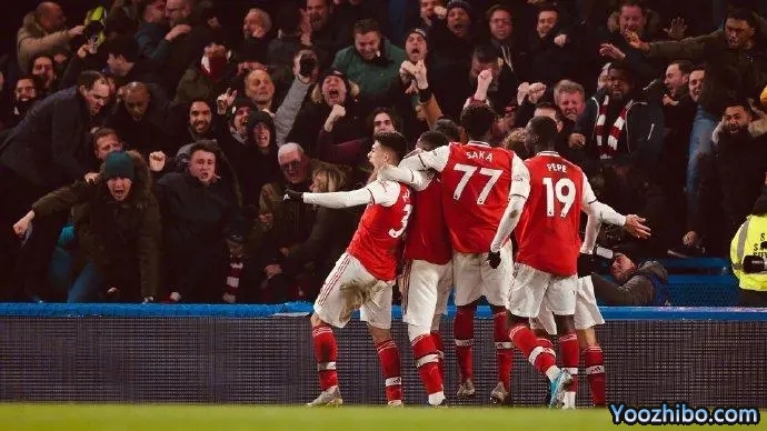 英超最长不败记录是<a href=/zuqiuzhoubian/arsenal/ target=_blank class=infotextkey>阿森纳</a>保持的49场