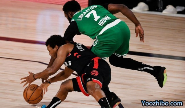 <a href=/lanqiuzhoubian/raptors/ target=_blank class=infotextkey>猛龙</a>绝杀<a href=/lanqiuzhoubian/celtics/ target=_blank class=infotextkey>凯尔特人</a>大比分1-2落后！