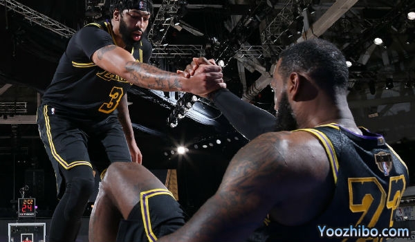 <a href=/lanqiuzhoubian/lakers/ target=_blank class=infotextkey>湖人</a>再胜<a href=/lanqiuzhoubian/heat/ target=_blank class=infotextkey>热火</a>大比分2-0领先